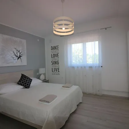 Luna By Interhome