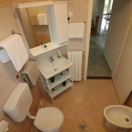 Apartment Luna By Interhome Poreč