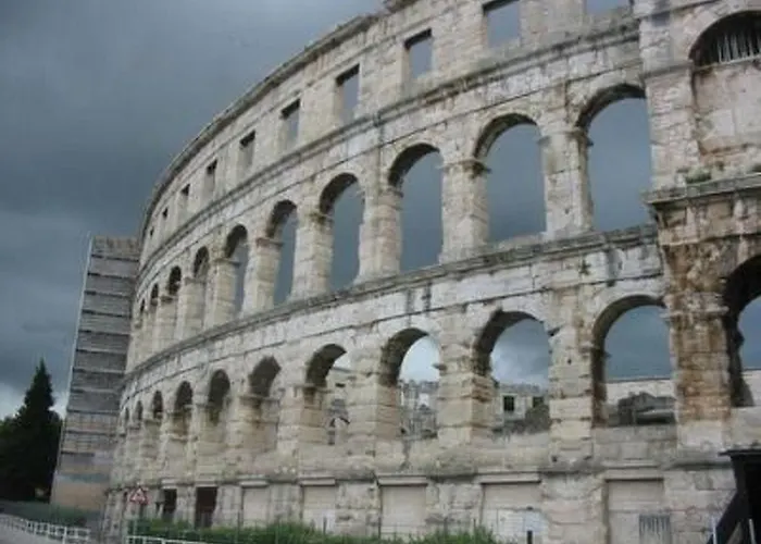 Luna By Interhome Poreč