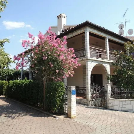 Luna By Interhome * Porec