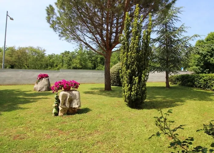 Luna By Interhome Apartman Porec