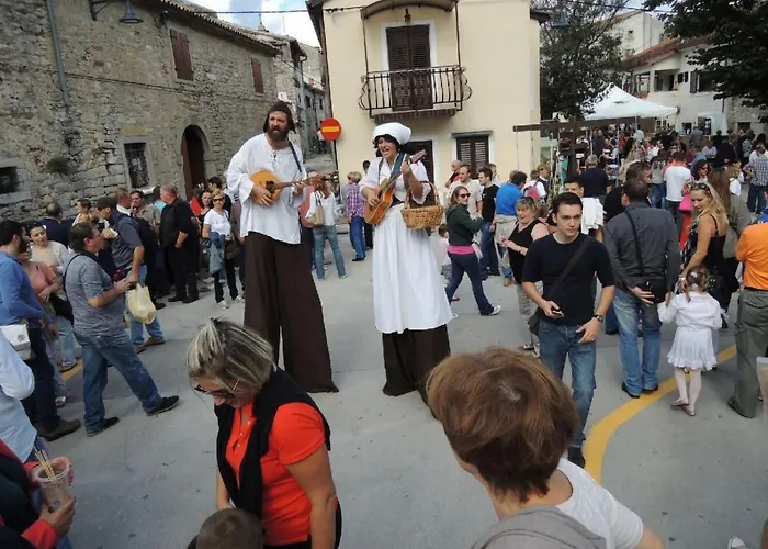 Apartman Luna By Interhome