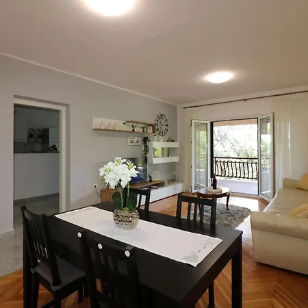 Luna By Interhome Apartamento Poreč