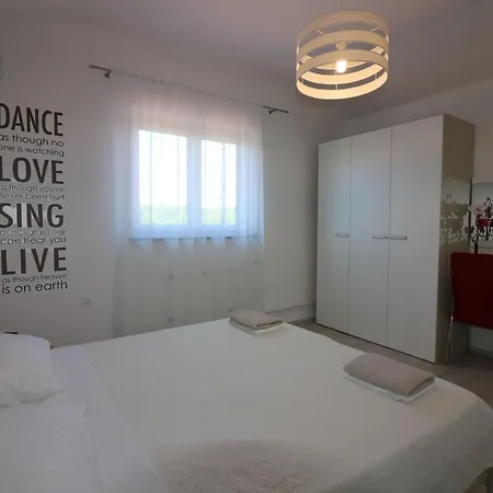 Luna By Interhome * Poreč